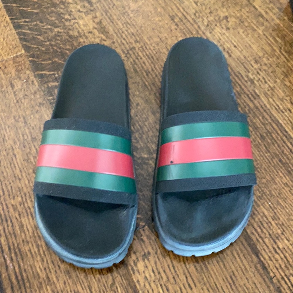 Men’s Gucci slides
